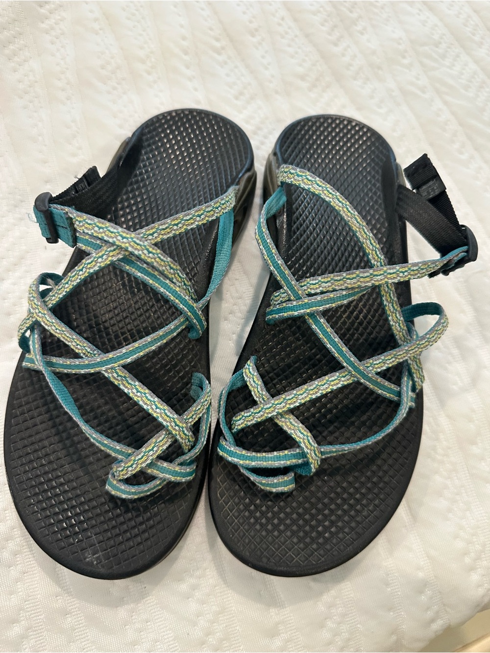 Woman’s chacos size 8